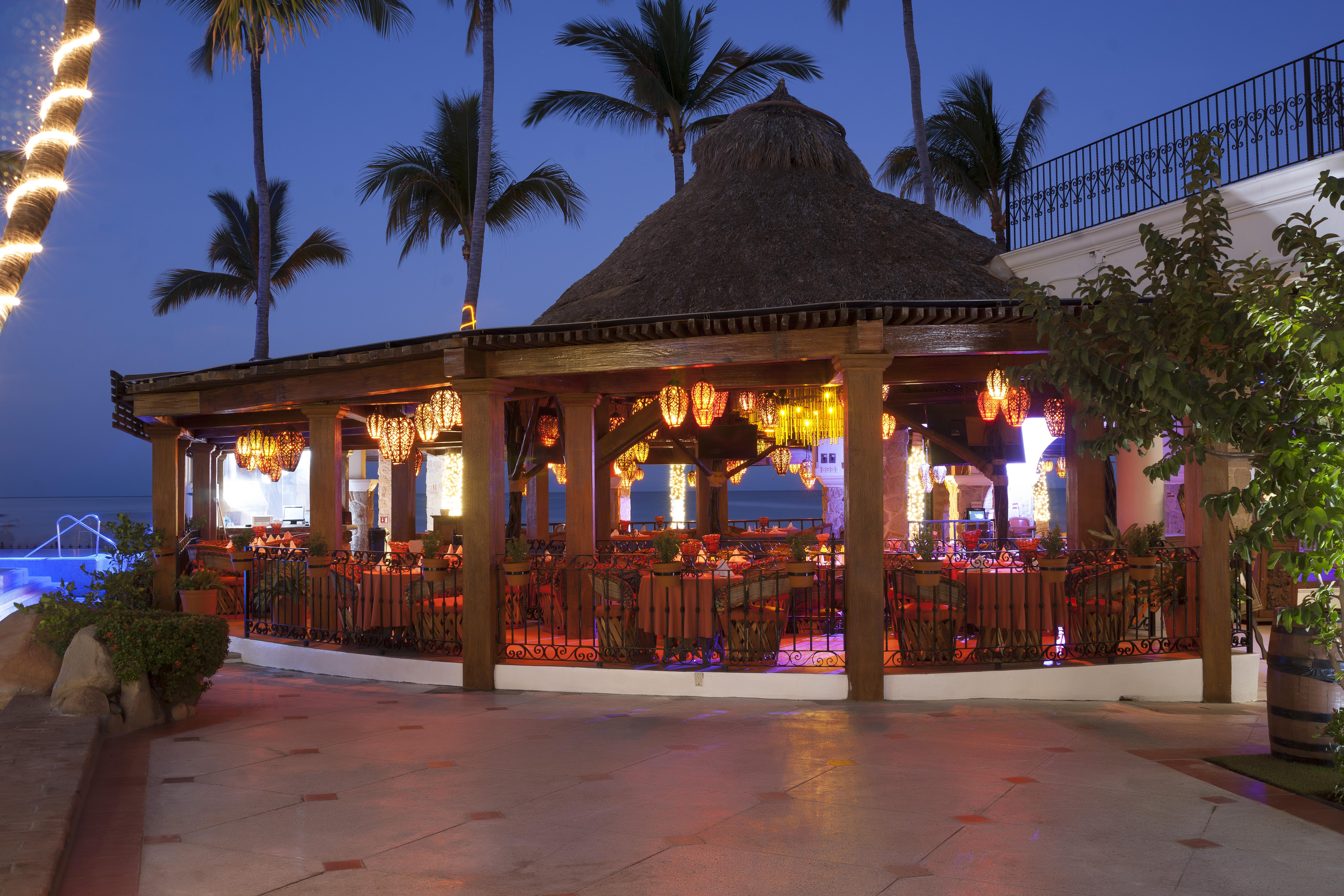 Playa Los Arcos Hotel Beach Resort & Spa Puerto Vallarta Exterior foto